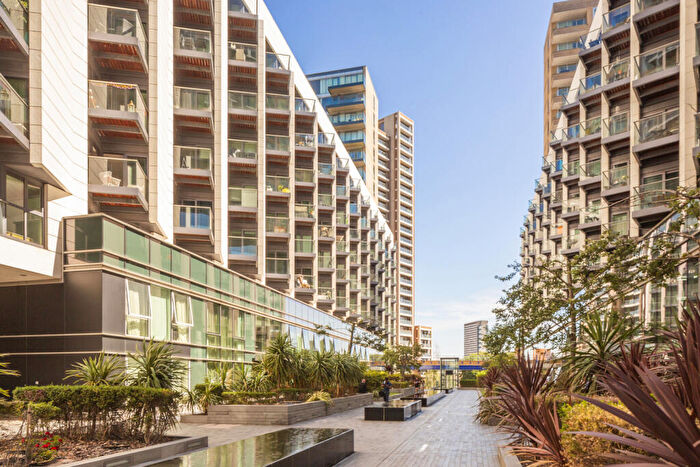 2 Bedroom Flat For Sale In Baltimore Wharf, Millwall, E14