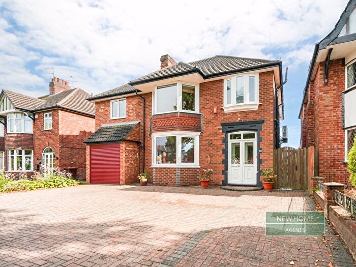4 Bedroom Detached House For Sale In Yarborough Crescent, Lincoln, LN1