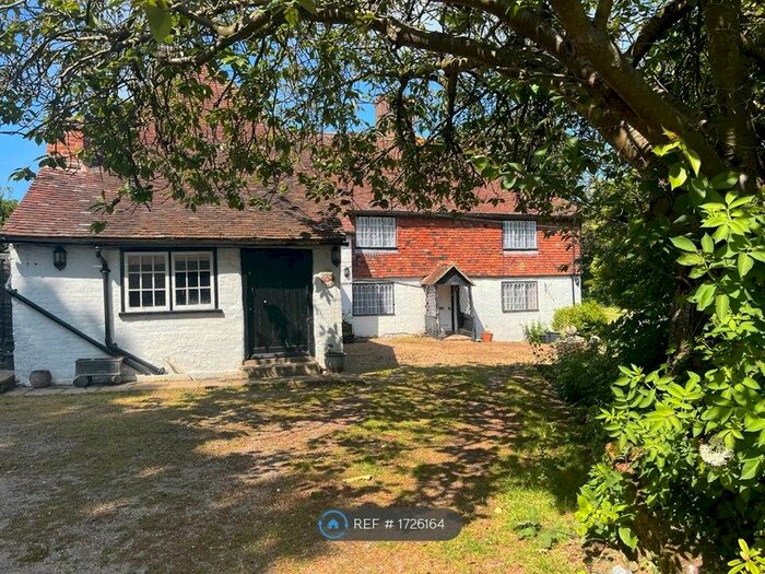 5 Bedroom Detached House To Rent In Chaffes Lane, Upchurch, Sittingbourne, ME9