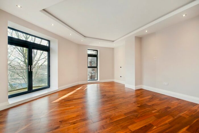 2 Bedroom Flat To Rent In Muswell Hill, London, N10