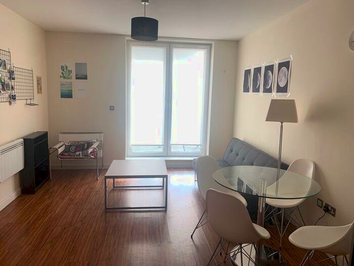 1 Bedroom Apartment To Rent In Bromsgrove Street, Birmingham, B5