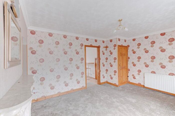3 Bedroom House For Sale In Gayle Grove, Birmingham, West Midlands, B27