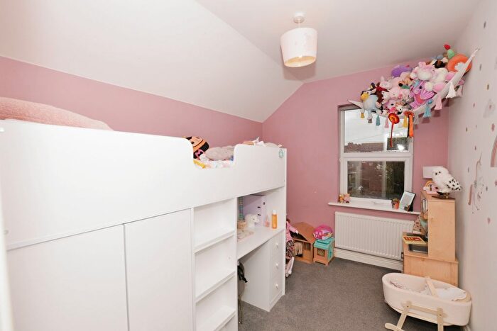 3 Bedroom Terraced House For Sale In Oaks Road, Folkestone, Kent, CT20