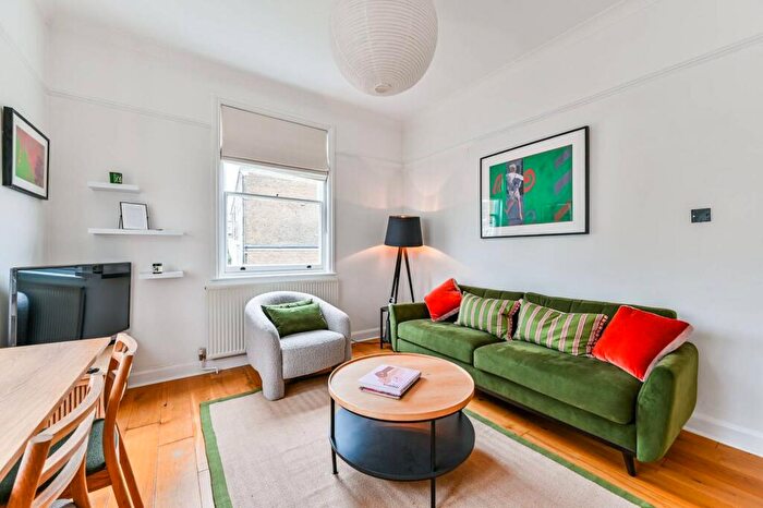 2 Bedroom Flat To Rent In Highbury, Highbury, London, N5