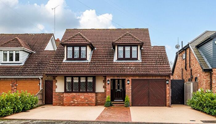4 Bedroom Detached House For Sale In Goodwood Avenue, Brentwood, CM13