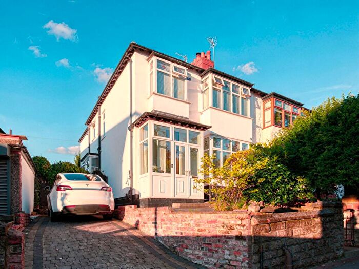4 Bedroom Semi-Detached House For Sale In Rose Lane, Liverpool, L18
