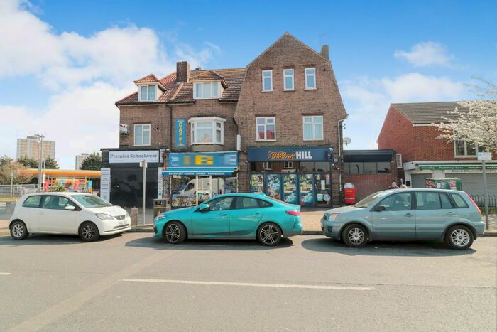 1 Bedroom Apartment To Rent In Becontree Avenue, Dagenham, RM8