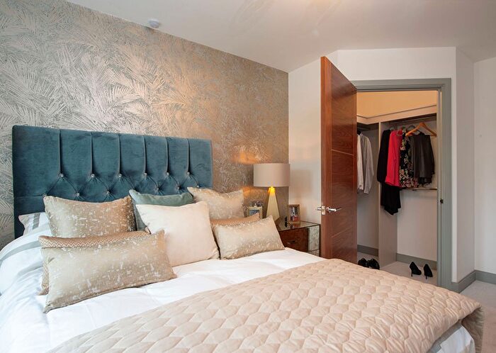 2 Bedroom Flat To Rent In Station Parade, Virginia Water, GU25