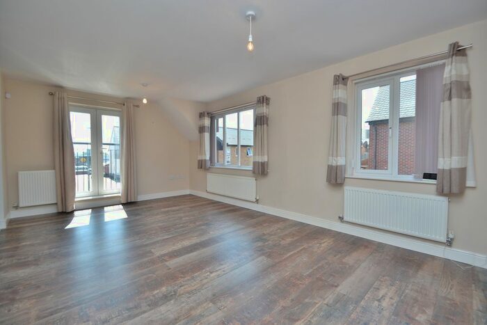 2 Bedroom Flat To Rent In Oaklands Street, Leeds, LS8