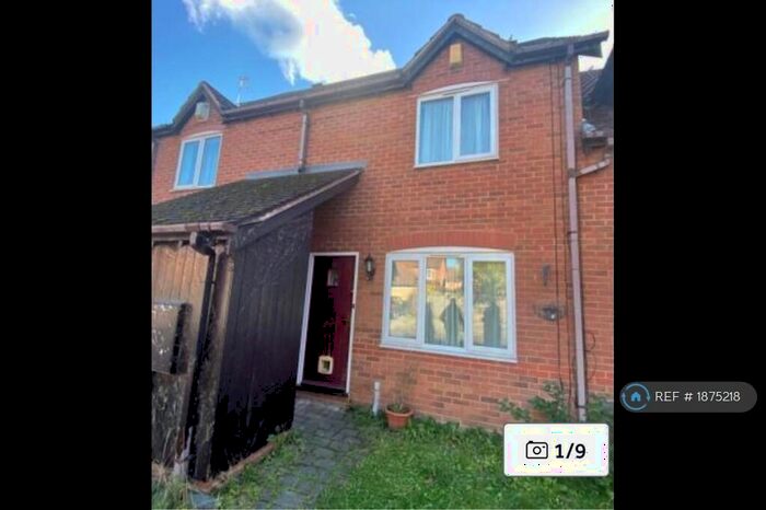2 Bedroom Terraced House To Rent In Wicket Grove, Nottingham, NG7
