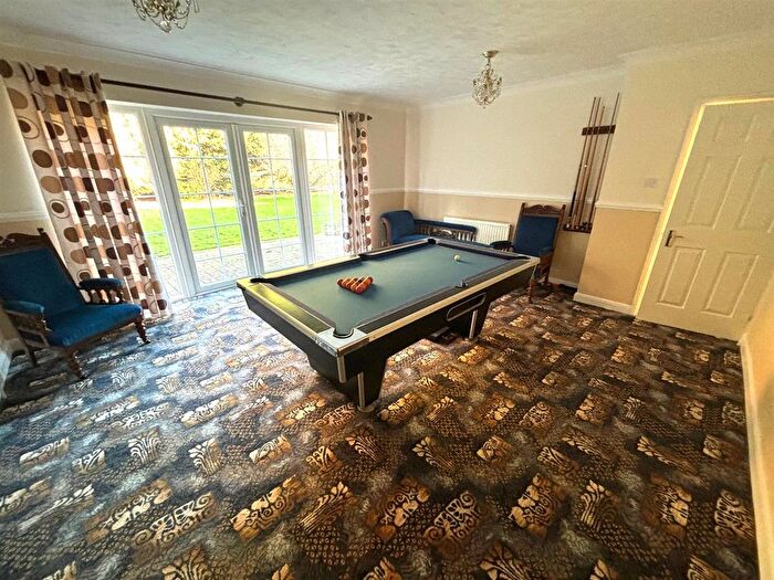 7 Bedroom Detached House For Sale In Stowmarket Road, Needham Market, Ipswich, IP6