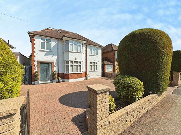 5 Bedroom Detached House For Sale In Broadfields Avenue, Edgware, HA8