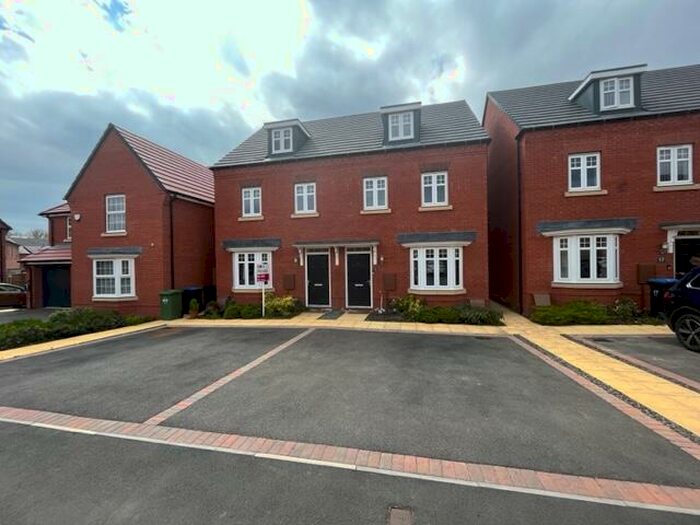 3 Bedroom Semi-Detached House To Rent In Lincoln Drive, Houlton, Rugby, CV23