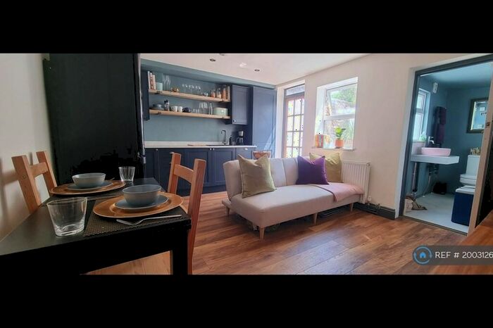 1 Bedroom Flat To Rent In Livingstone Road, Hove, BN3