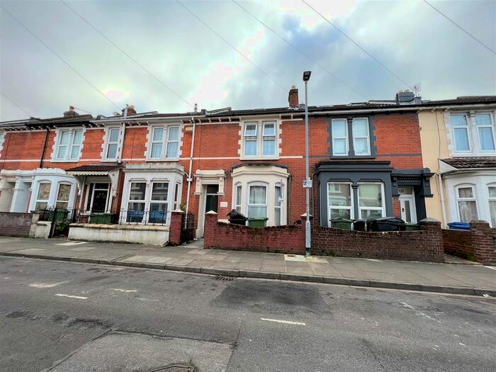 5 Bedroom Property To Rent In Telephone Road, Southsea, PO4