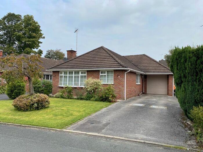 2 Bedroom Detached Bungalow To Rent In Hulton Close, Mossley, Congleton, CW12