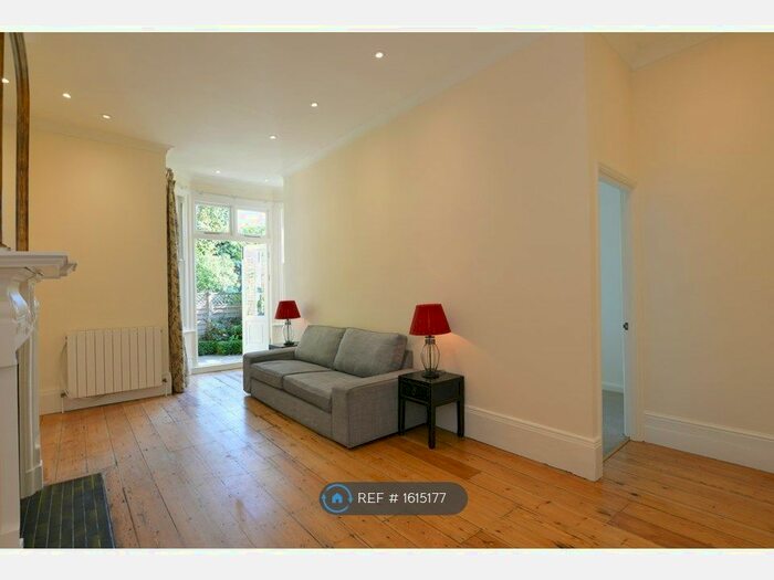 2 Bedroom Flat To Rent In Ashmount Road, London, N19