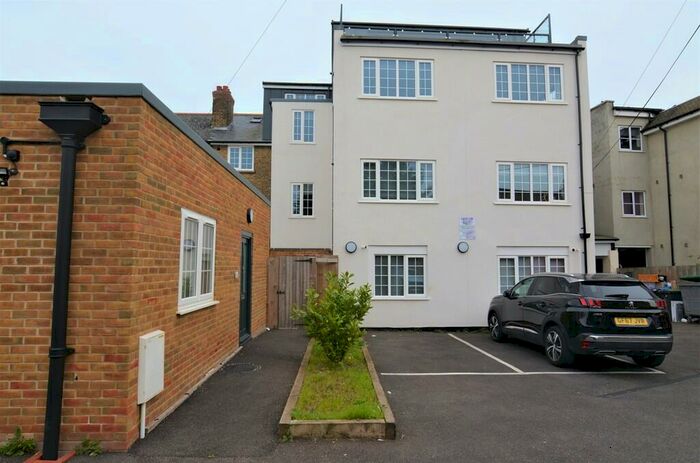 2 Bedroom Apartment To Rent In High Street, Orpington, BR6