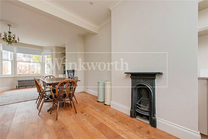 2 Bedroom Apartment To Rent In Pember Road, London, NW10
