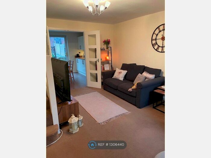 2 Bedroom Terraced House To Rent In Chilcombe Way, Reading RG6