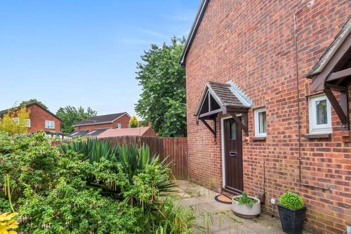 1 Bedroom End Of Terrace House To Rent In Norris Close, Abingdon, OX14