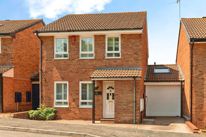 3 Bedroom Detached House To Rent In Windmill Lane, Bristol, Somerset, BS10