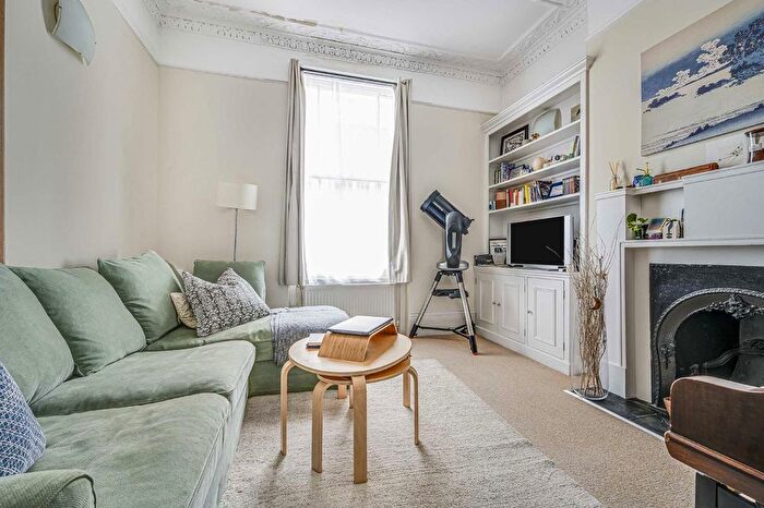 1 Bedroom Flat To Rent In Cambridge Street, Pimlico, SW1V