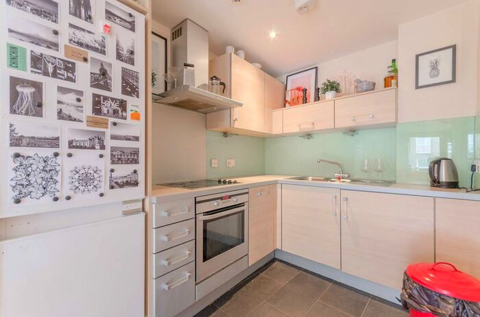 1 Bedroom Flat To Rent In Graham Street, Islington, London, N1