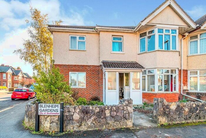 6 Bedroom Semi-Detached House To Rent In Blenheim Gardens, Southampton, Hampshire, SO17