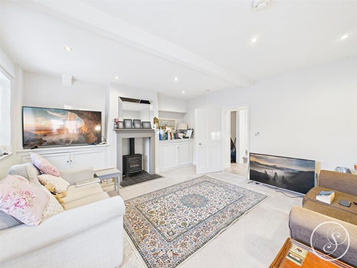 2 Bedroom Terraced House To Rent In Harrogate Road, Harewood, LS17