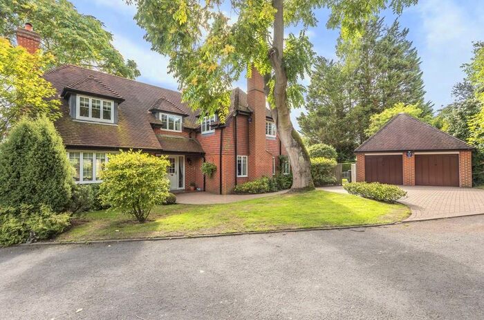 4 Bedroom Detached House For Sale In Enviable Semi Rural Setting. Trottiscliffe Village Near West Malling, ME19