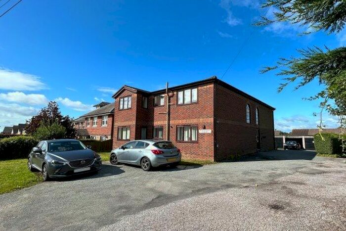 1 Bedroom Flat To Rent In Whitehill Court, Crowborough, TN6
