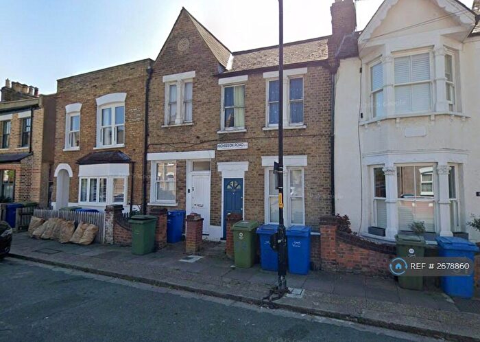 3 Bedroom Flat To Rent In Hichisson Road, London, SE15