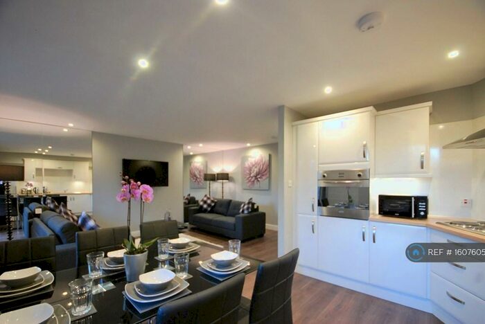 3 Bedroom Flat To Rent In Craigieburn Park, Aberdeen, AB15