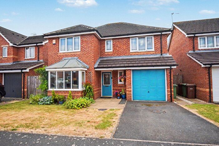 4 Bedroom Detached House For Sale In Whitwell Drive, Streethouse, Pontefract, West Yorkshire, WF7