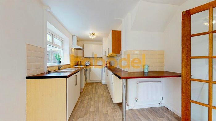 3 Bedroom Semi-Detached House To Rent In Brookway Lane, St. Helens, WA9