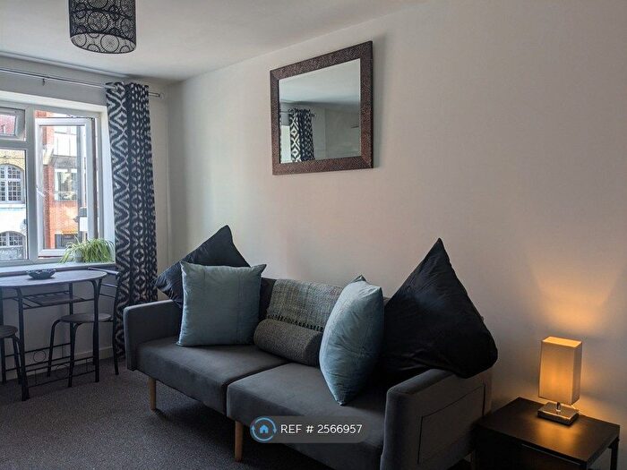 1 Bedroom Flat To Rent In Bedford Place, Southampton, SO15