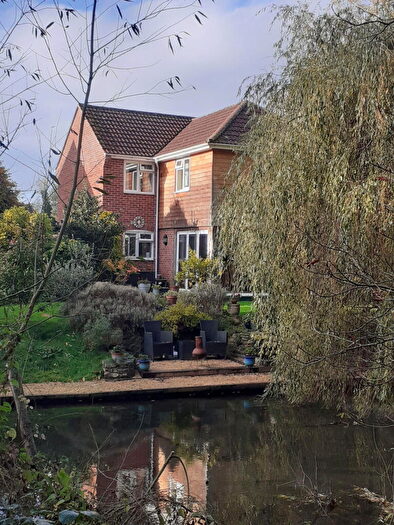 4 Bedroom Detached House For Sale In Sainsbury Close, Andover, SP10