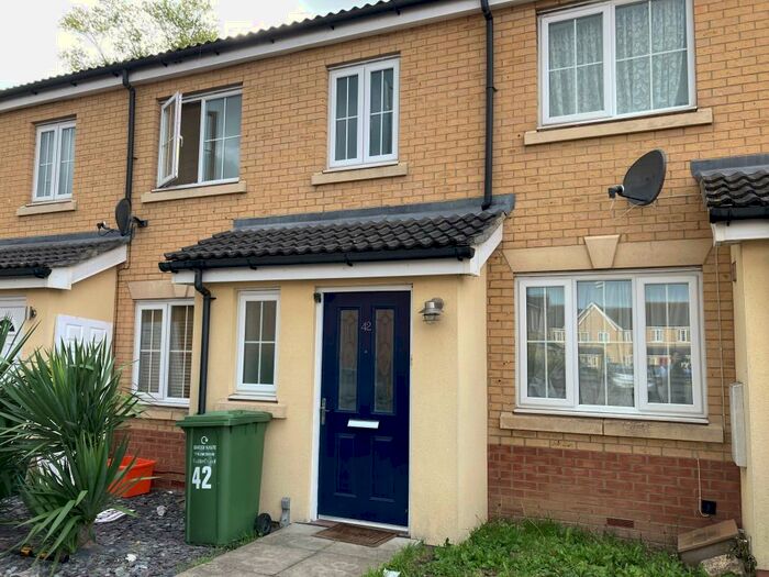 3 Bedroom House To Rent In Laindon, Basildon, SS15