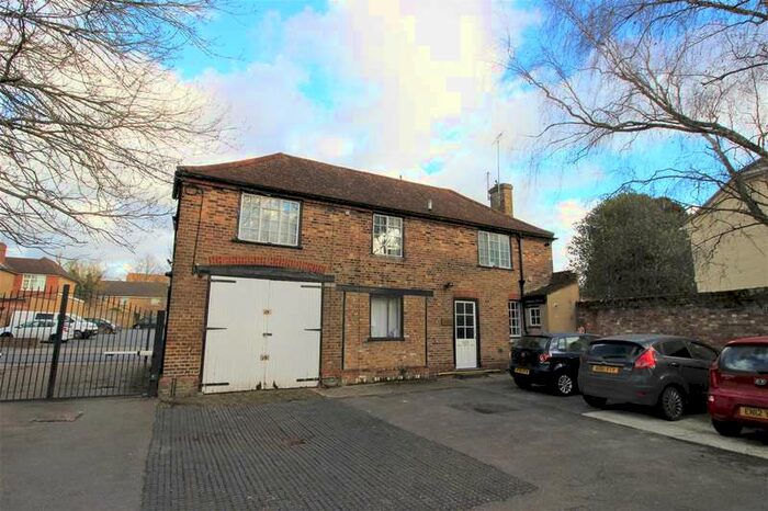 4 Bedroom Detached House To Rent In Beeches, High Street, Cowley, , UB8