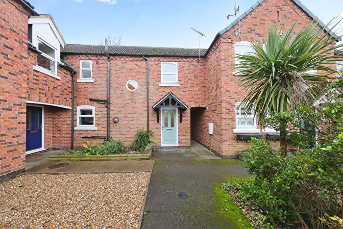 3 Bedroom Town House For Sale In Hattons Court, Melbourne, Derby, DE73