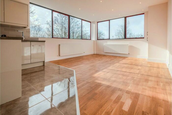 1 Bedroom Apartment To Rent In Oak House, Fleet, GU51