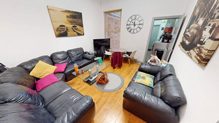 5 Bedroom House To Rent In Hubert Road, Selly Oak, Birmingham, B29