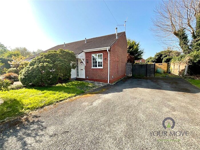 1 Bedroom End Terrace House For Sale In Kingston Close, Droitwich, Worcestershire, WR9