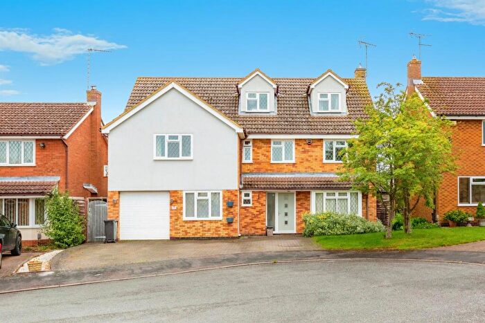 6 Bedroom House To Rent In Restormel Close, Rushden, NN10