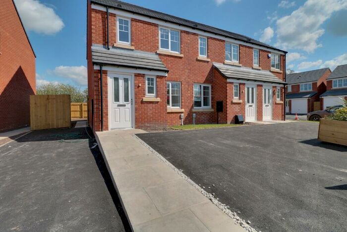 2 Bedroom Mews To Rent In Comfrey Avenue, Sandbach Heath, Sandbach, CW11