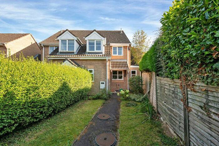 3 Bedroom Semi-Detached House For Sale In The Pastures, Cottesmore, LE15