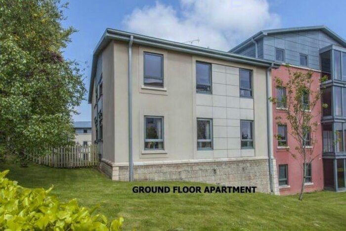 2 Bedroom Property To Rent In Tresawya Drive, Truro, TR1