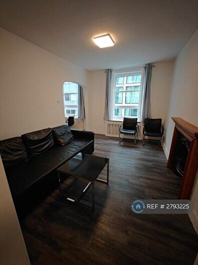2 Bedroom Flat To Rent In Victoria Chambers, London, EC2A