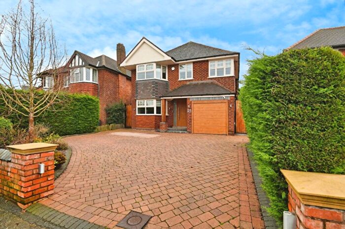 4 Bedroom Detached House For Sale In Eastern Road, Sutton Coldfield, B73